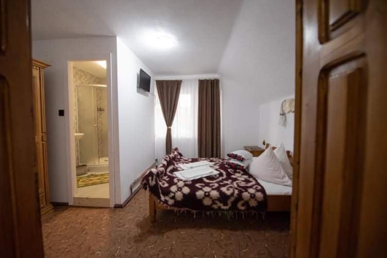 Pensiunea Casa Mariuca Valeni  Экстерьер фото