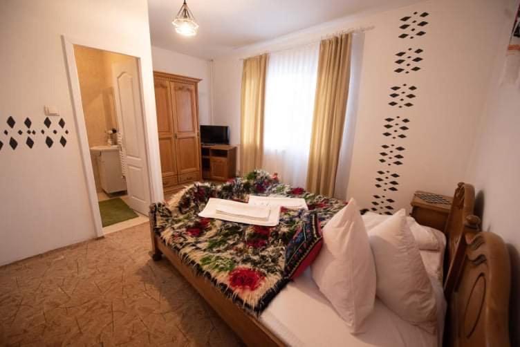 Pensiunea Casa Mariuca Valeni  Экстерьер фото