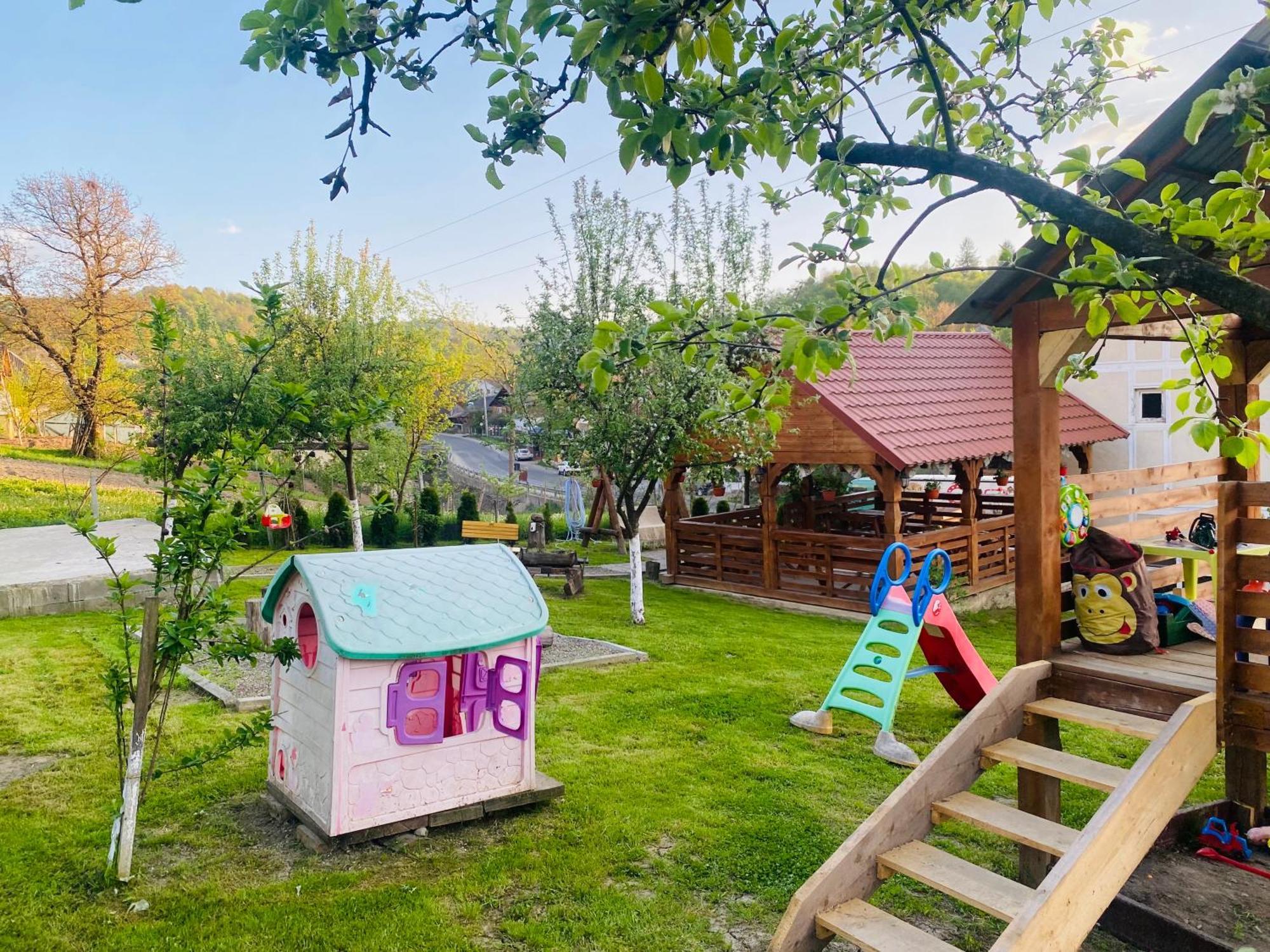 Pensiunea Casa Mariuca Valeni  Экстерьер фото